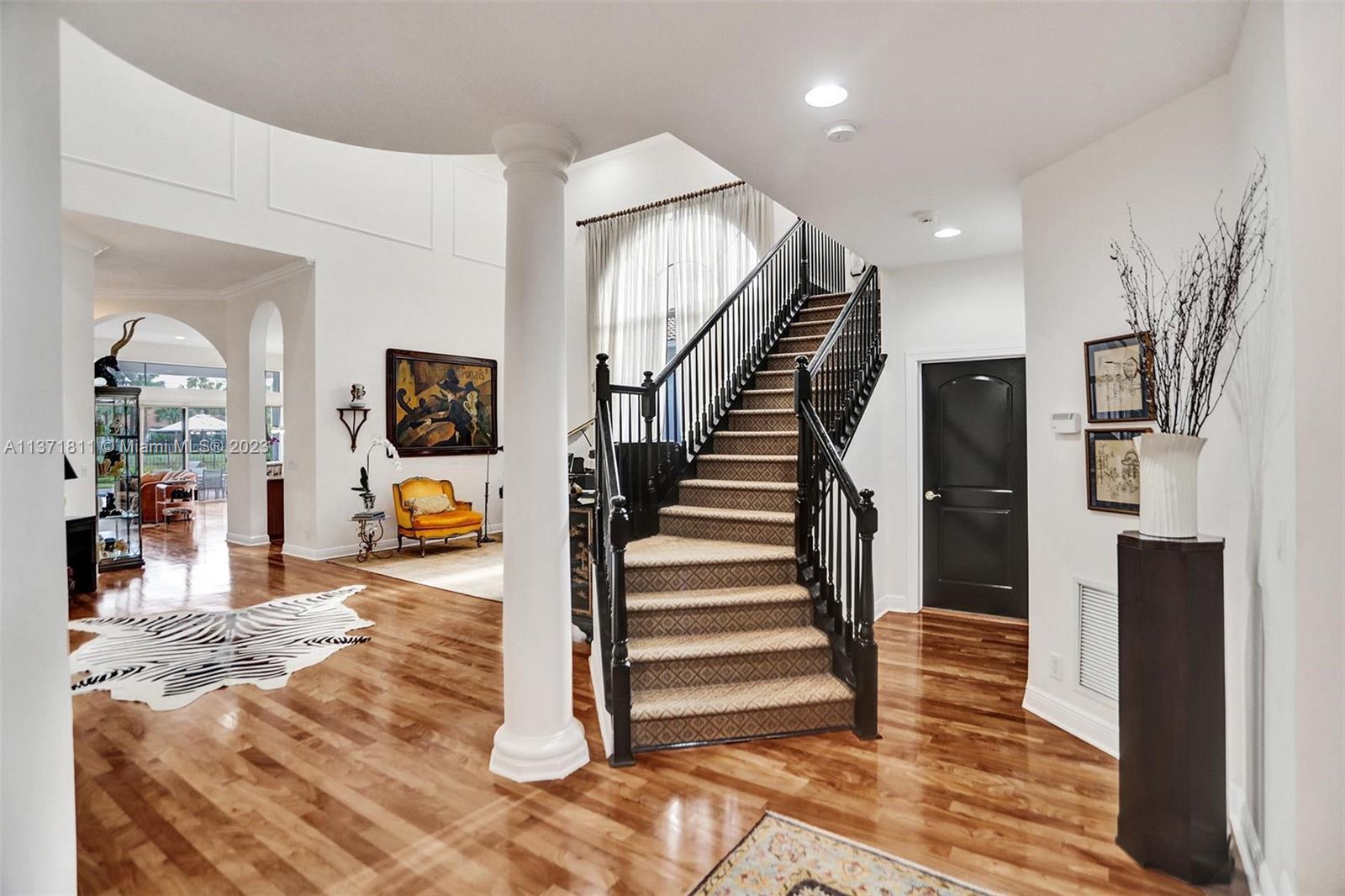 MIZNER COUNTRY CLUB - Residential