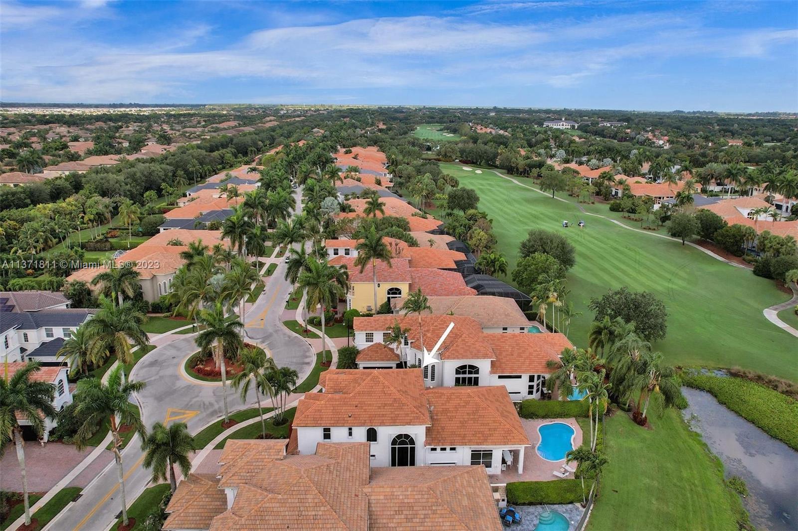 MIZNER COUNTRY CLUB - Residential