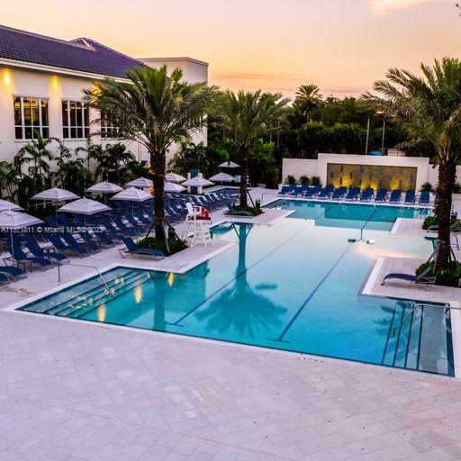 MIZNER COUNTRY CLUB - Residential