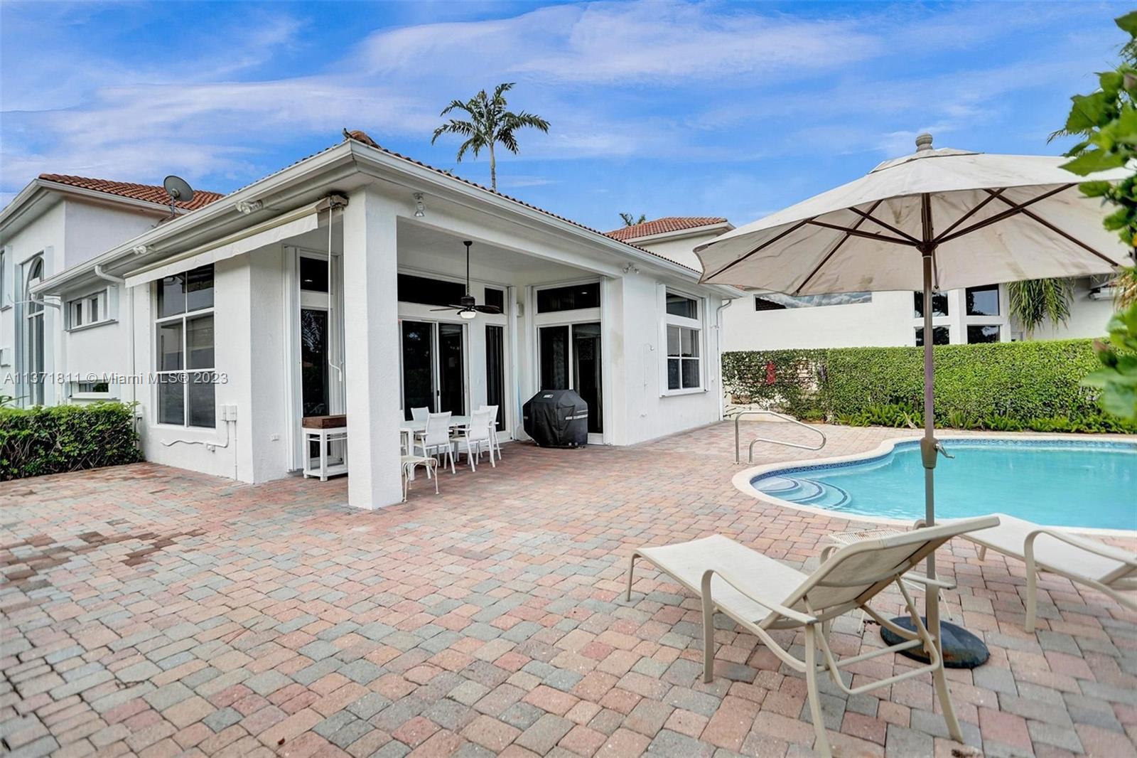 MIZNER COUNTRY CLUB - Residential