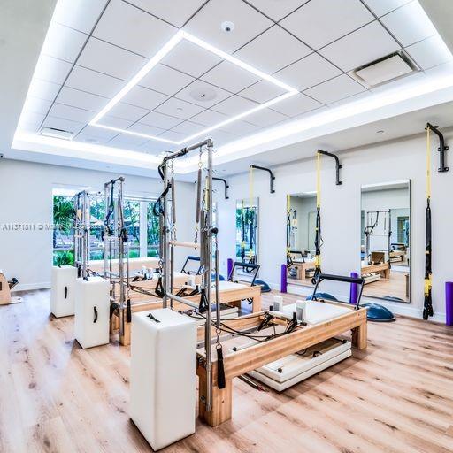 MIZNER COUNTRY CLUB - Residential