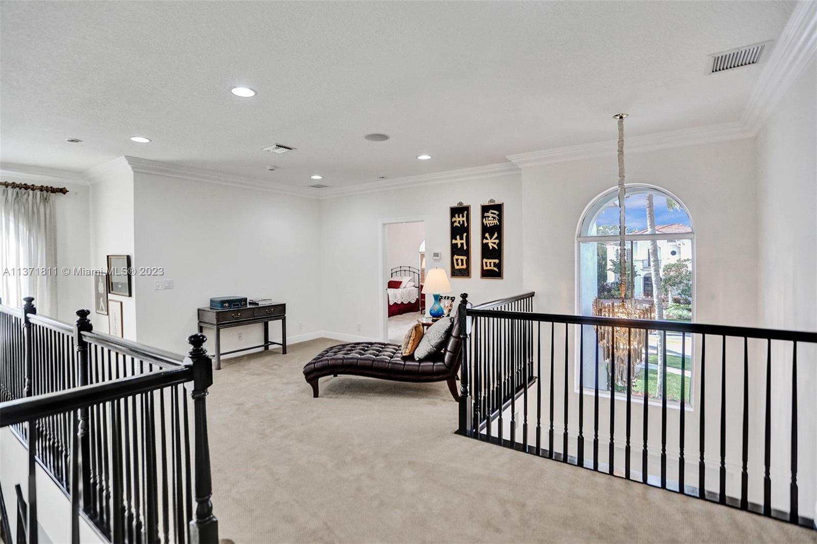 MIZNER COUNTRY CLUB - Residential