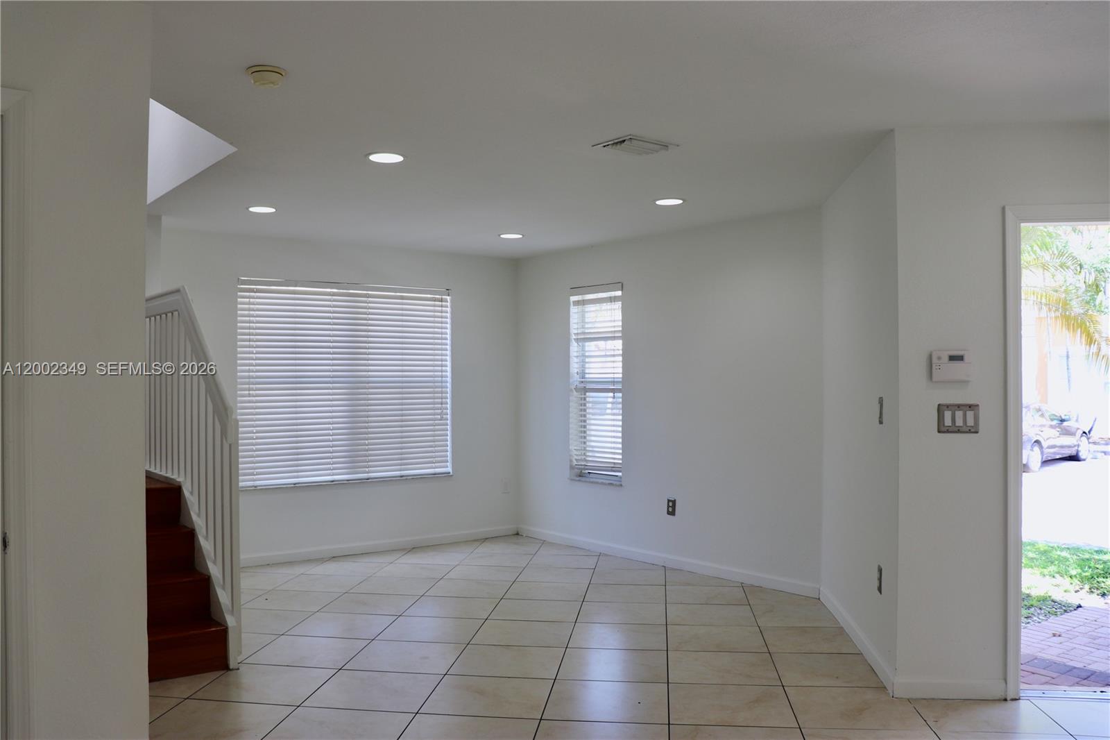 MELROSE POINT CONDO - Residential