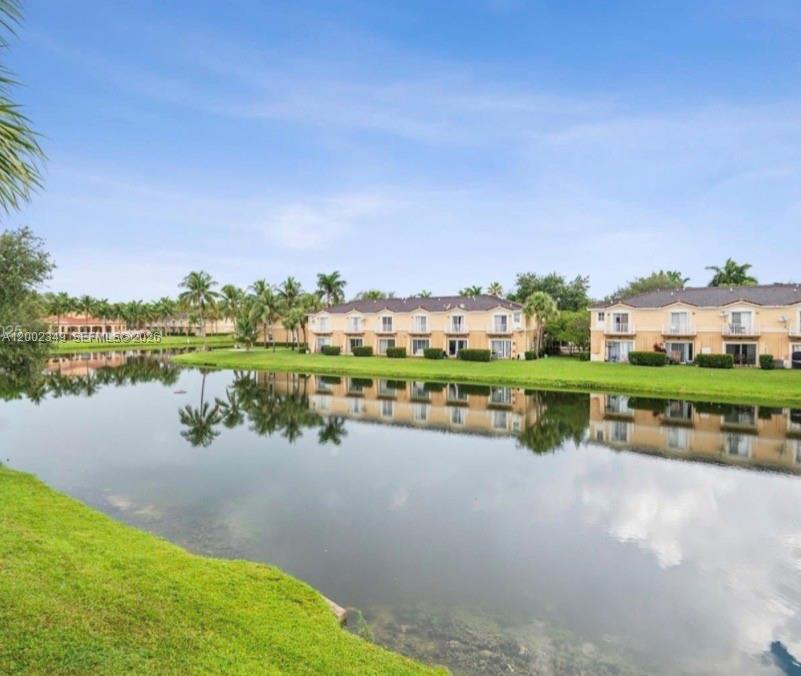 MELROSE POINT CONDO - Residential