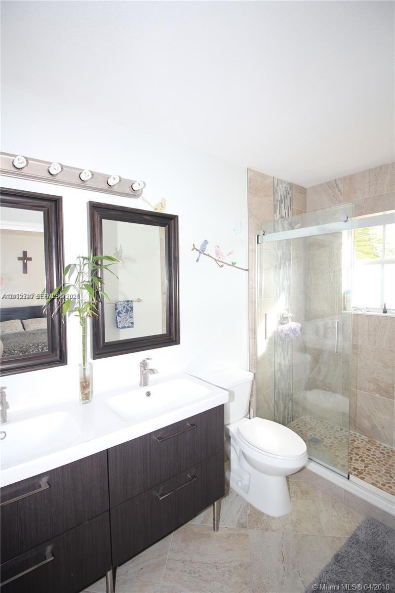 MELROSE POINT CONDO - Residential