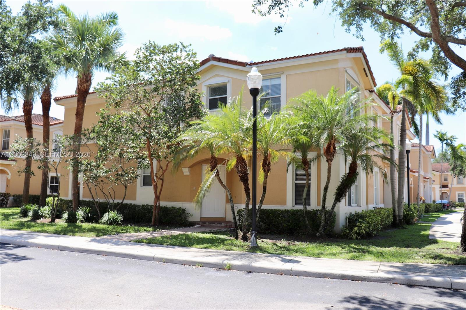 MELROSE POINT CONDO - Residential