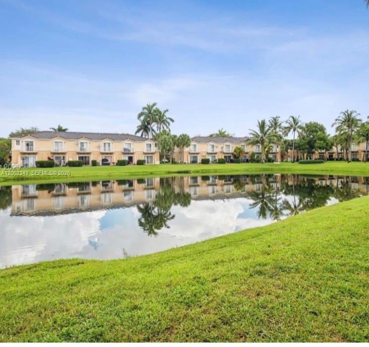MELROSE POINT CONDO - Residential