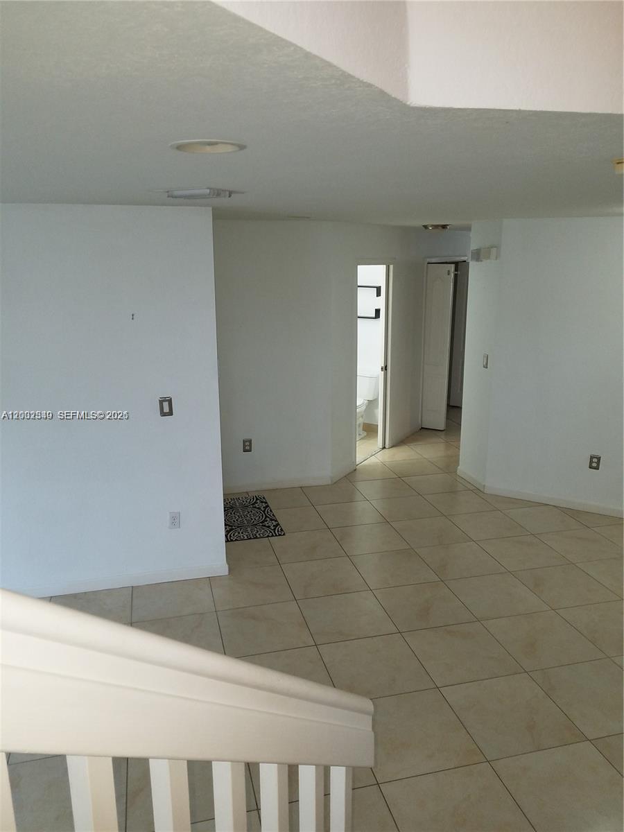 MELROSE POINT CONDO - Residential