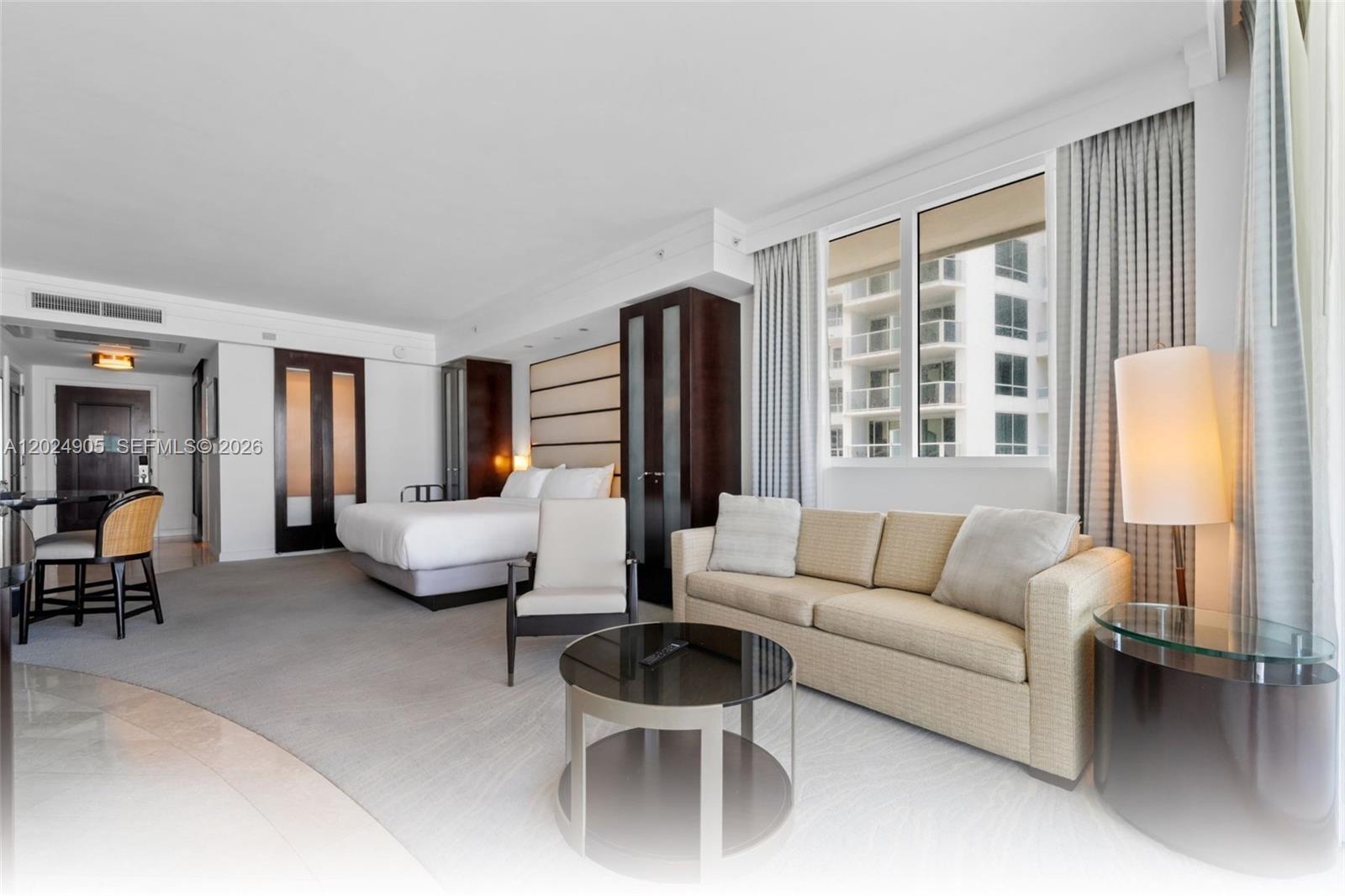 FONTAINEBLEAU III OCEAN C - Residential
