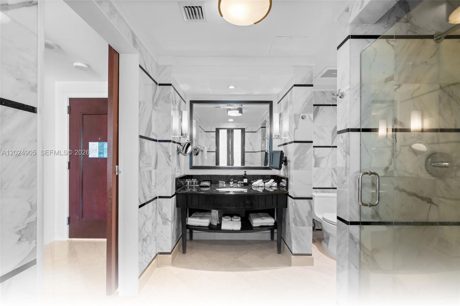 FONTAINEBLEAU III OCEAN C - Residential