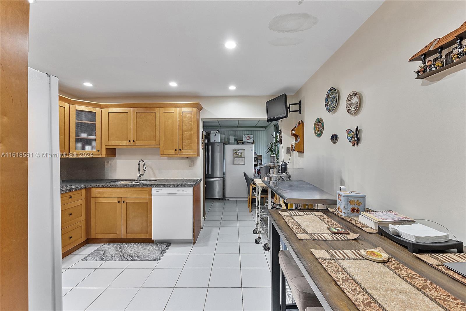 MAINLANDS OF TAMARAC LAKE - Residential