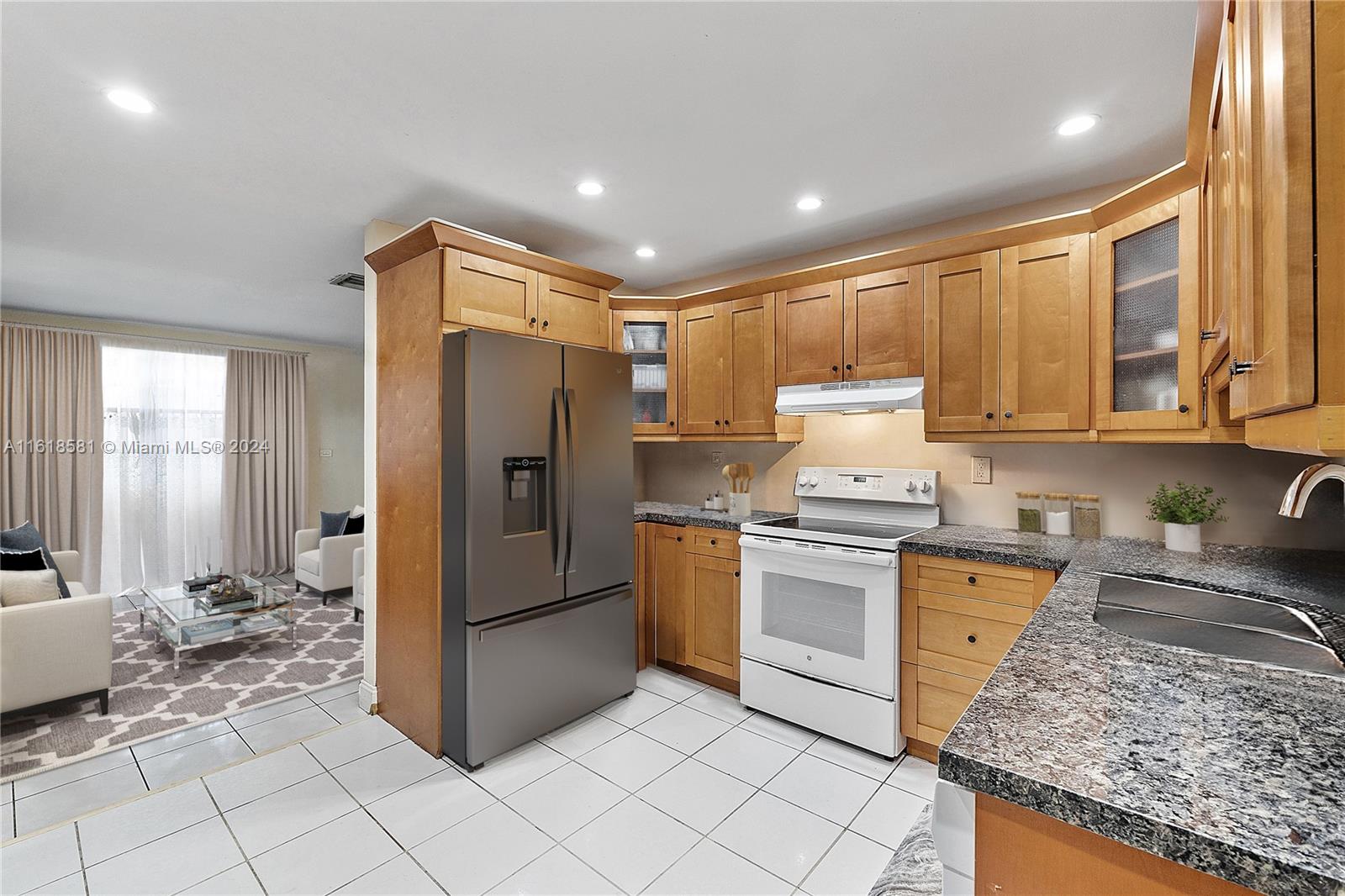 MAINLANDS OF TAMARAC LAKE - Residential