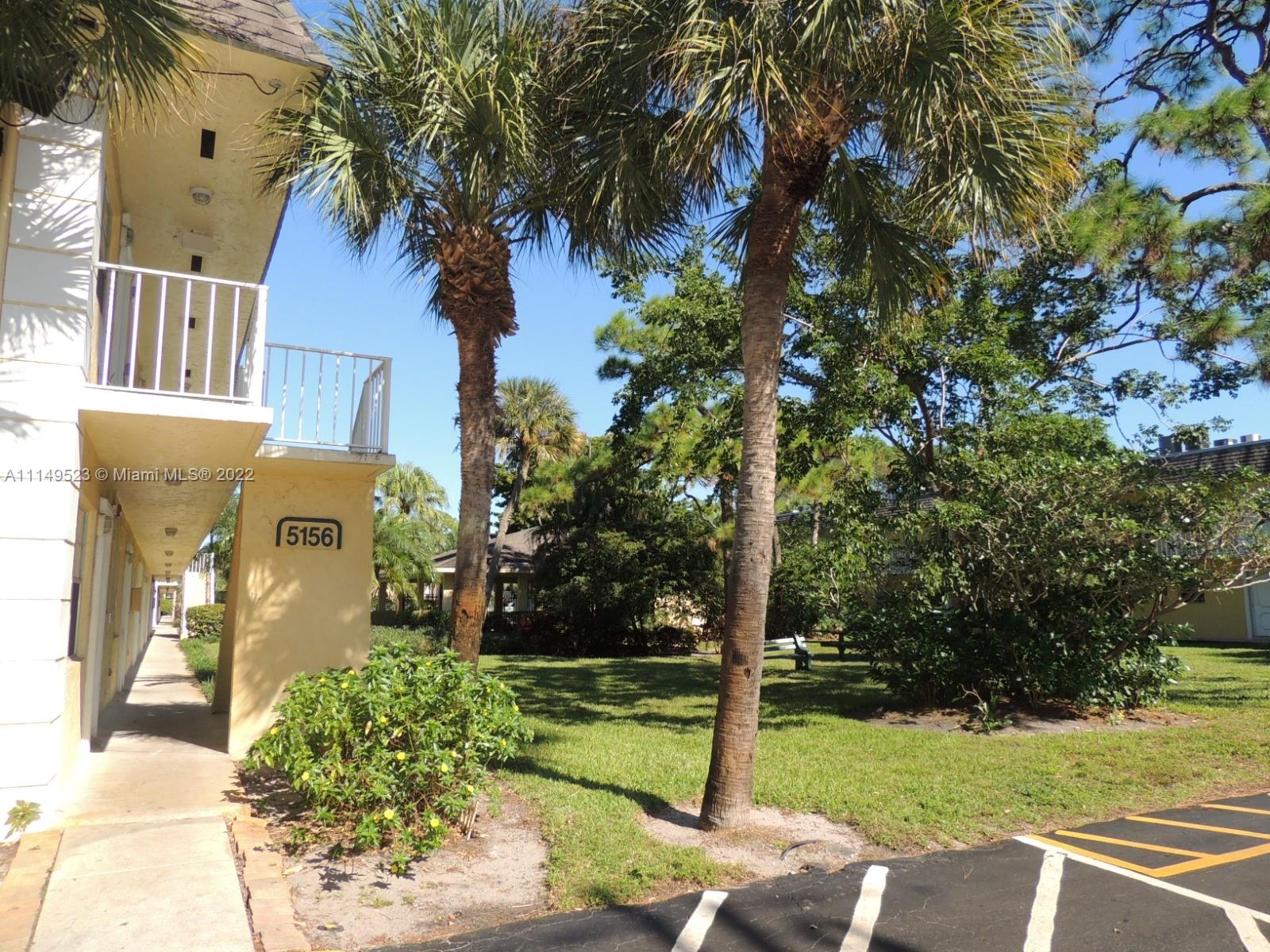 VILLAGE PARK AT OAKLAND C - Residential Lease
