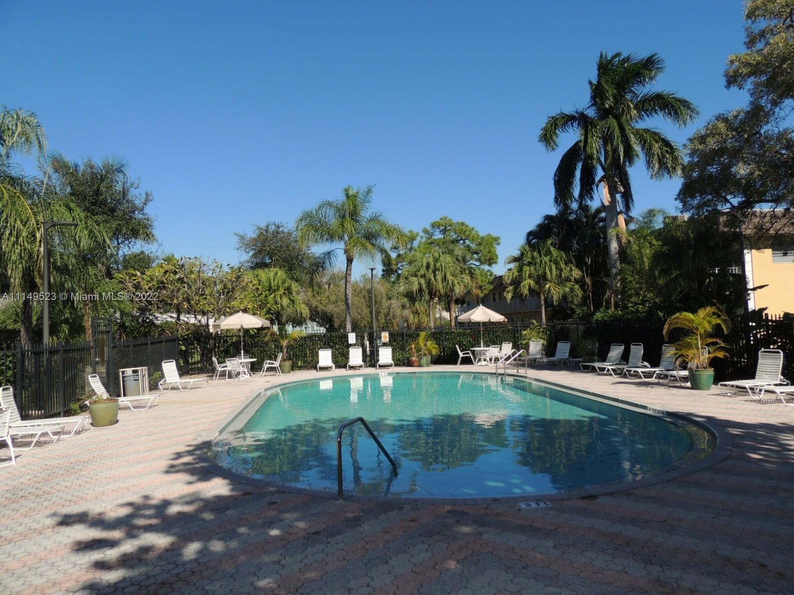 VILLAGE PARK AT OAKLAND C - Residential Lease