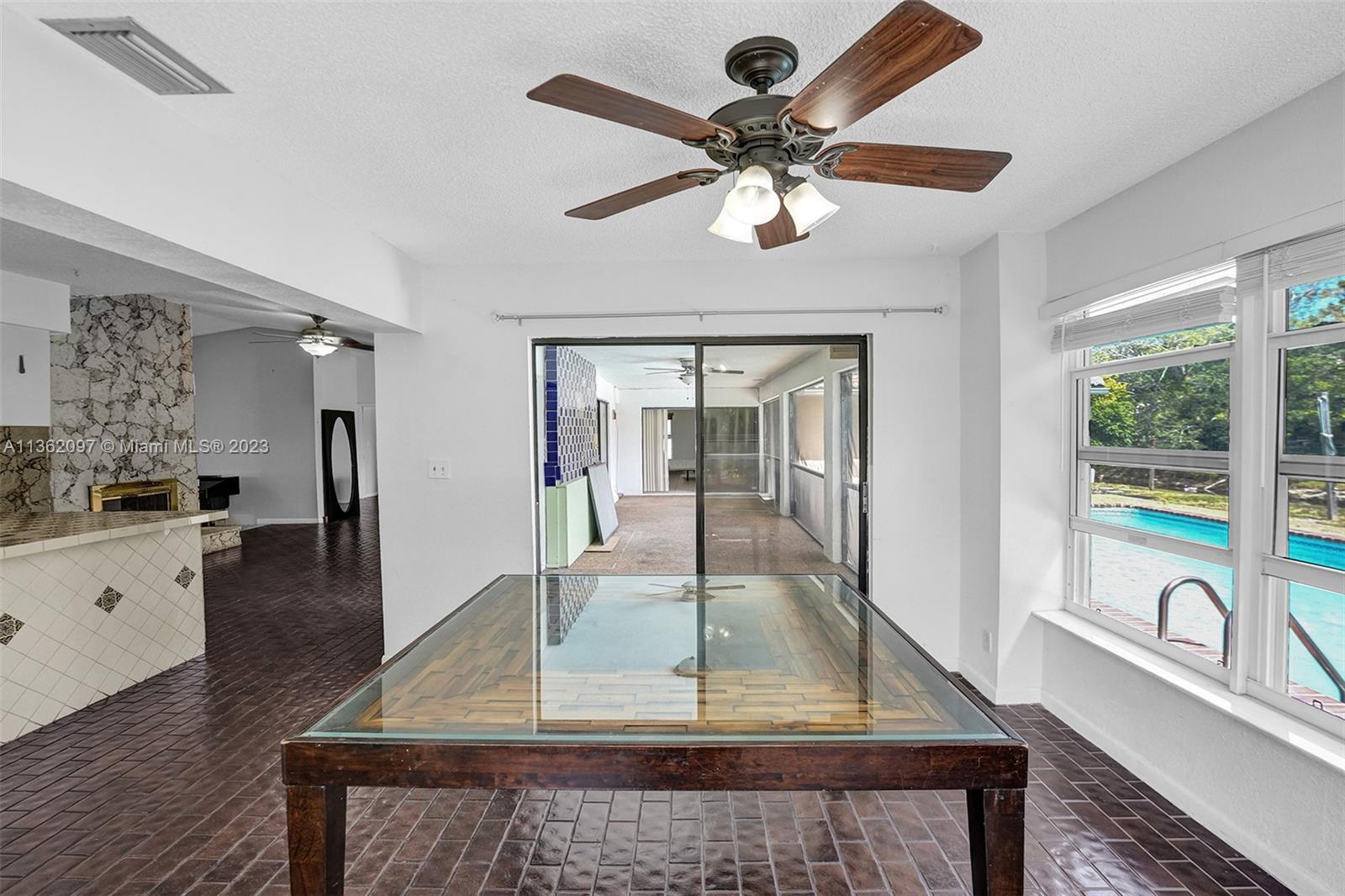 MAPLEWOOD - Residential
