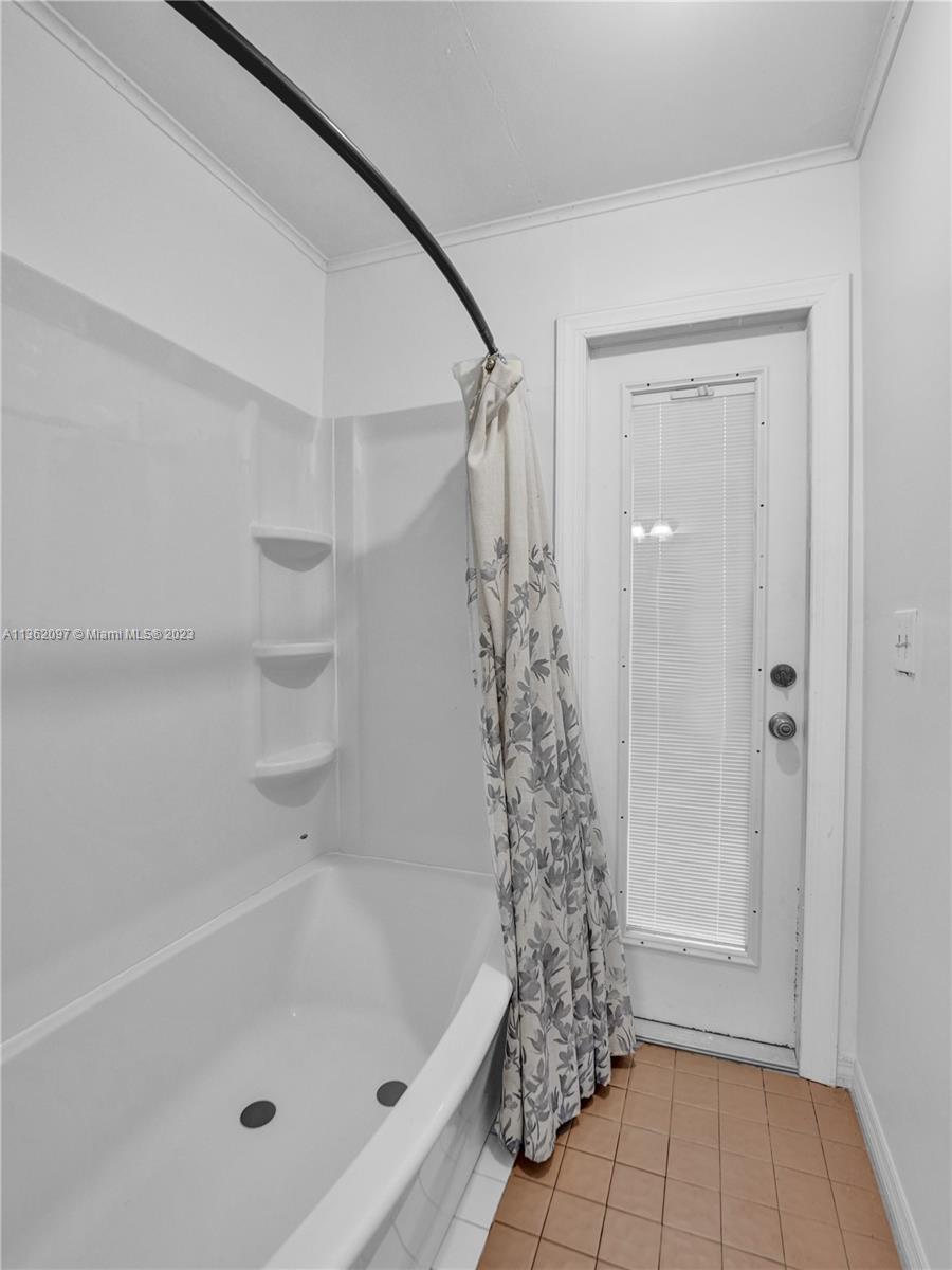 MAPLEWOOD - Residential