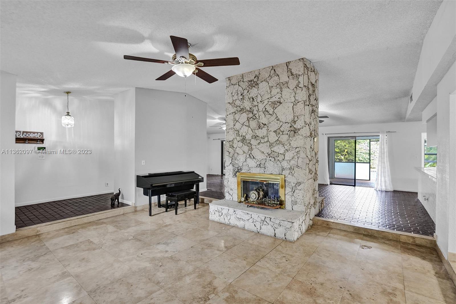 MAPLEWOOD - Residential