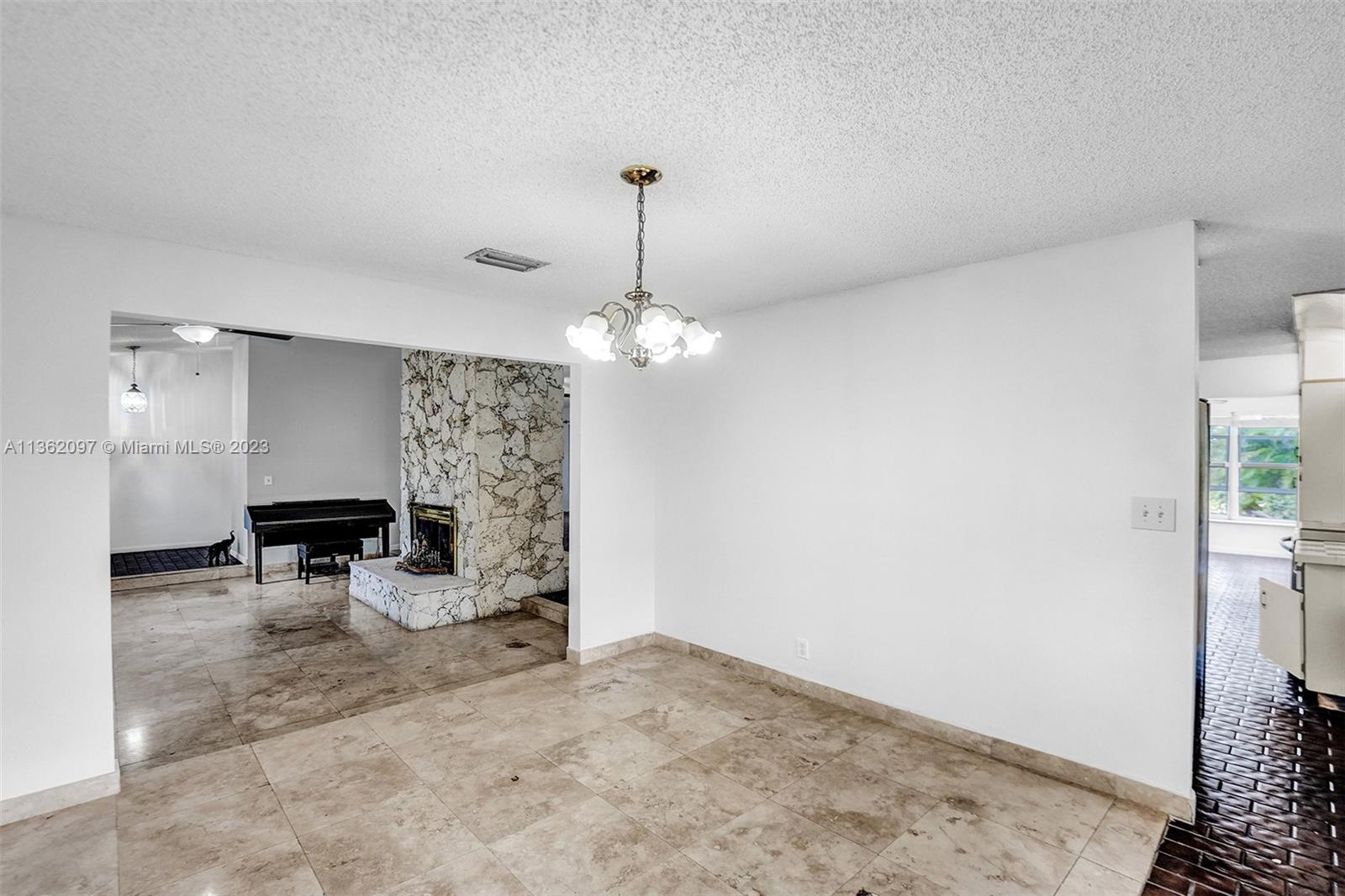 MAPLEWOOD - Residential