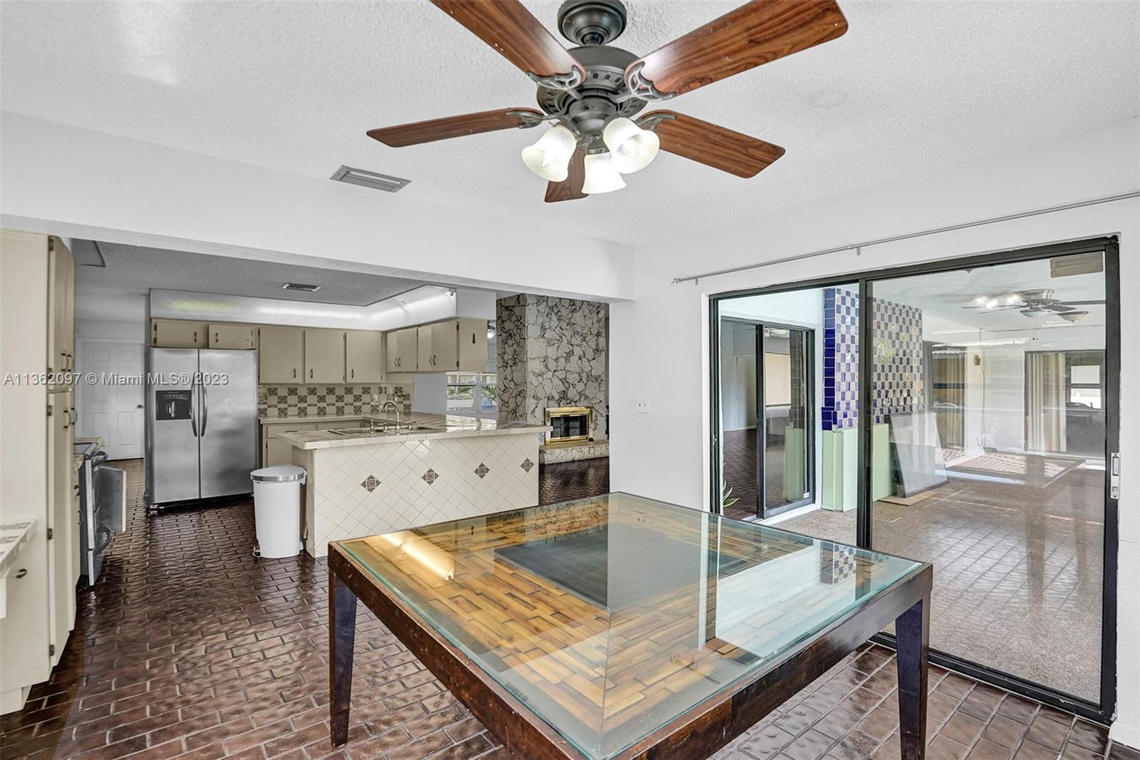 MAPLEWOOD - Residential