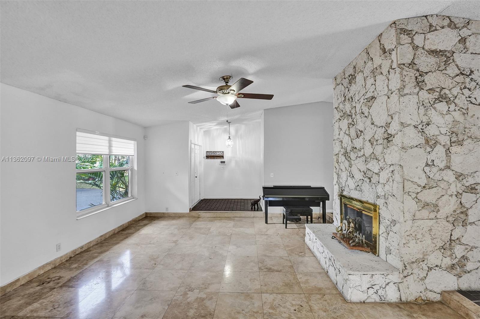 MAPLEWOOD - Residential