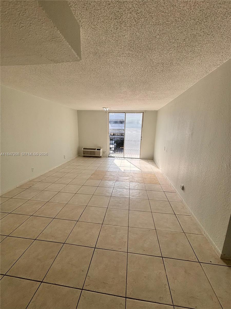 GOLDEN GATE APARTMENTS CO - Residential