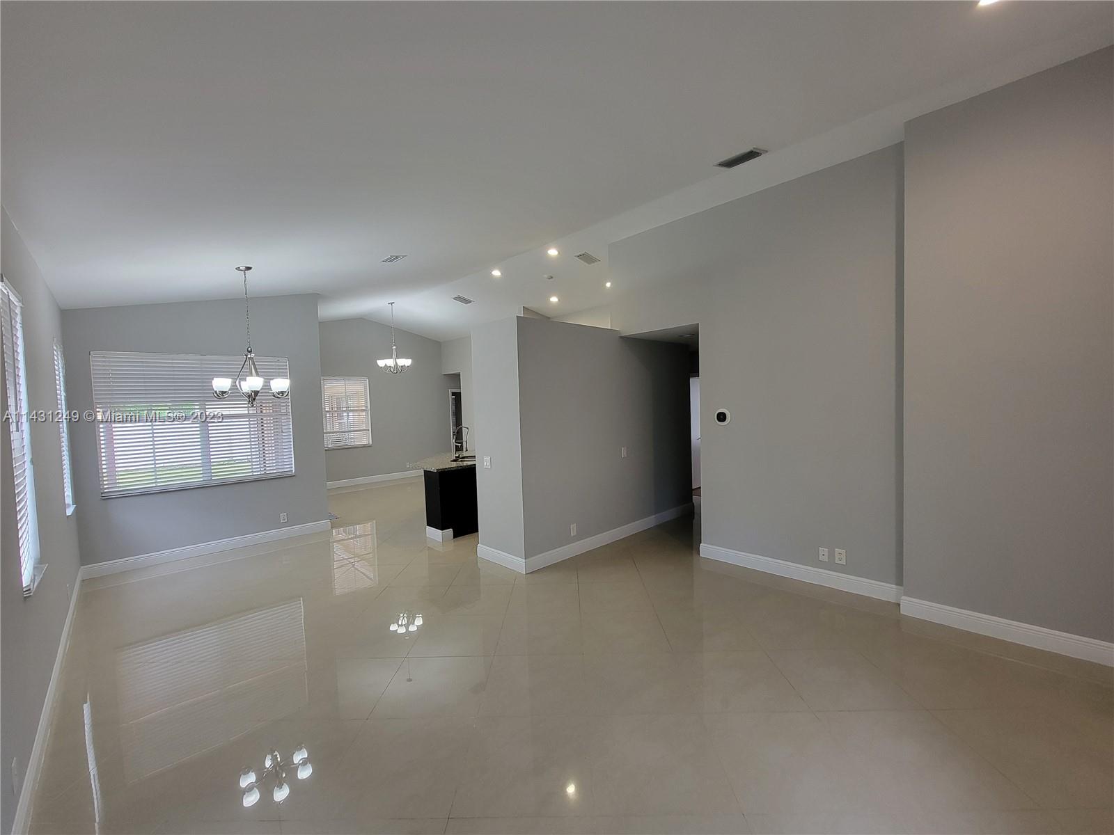 SECTOR 4 NORTH - Residential Lease