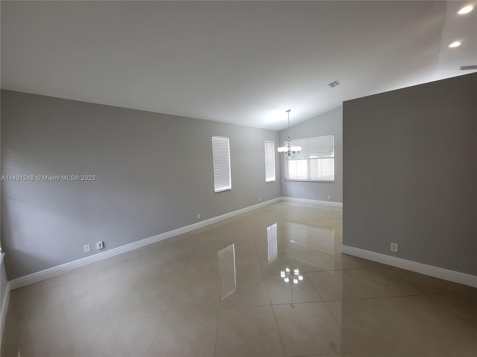 SECTOR 4 NORTH - Residential Lease