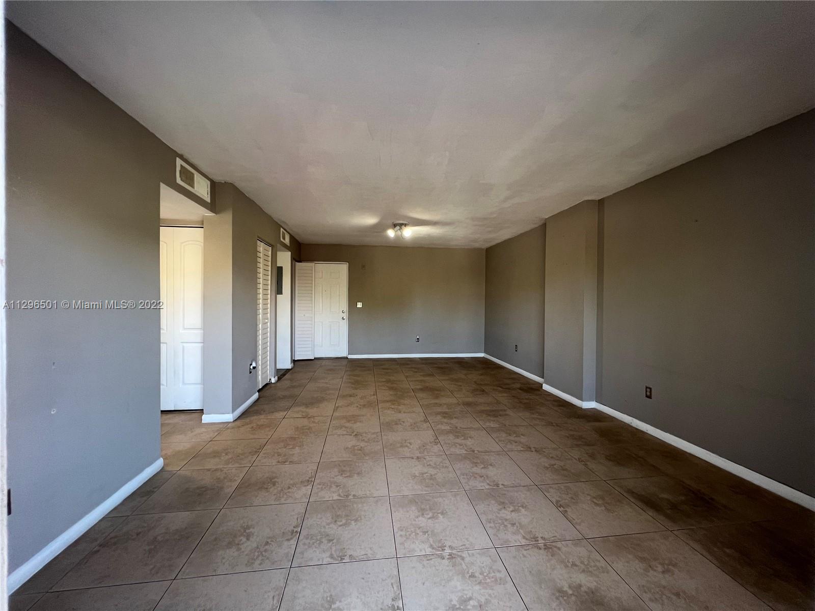 SAGA BAY GARDENS CONDO - Residential