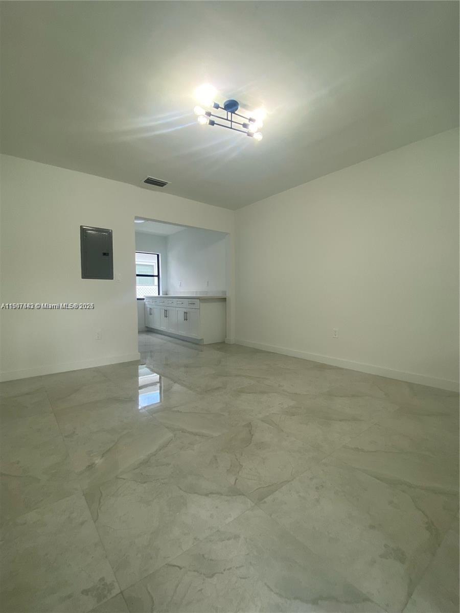 17TH AVE MANOR - Residential Lease