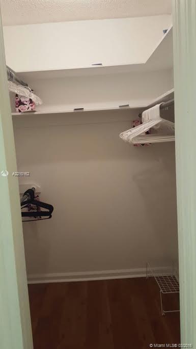 COMMODORE CLUB SOUTH COND - Residential Lease