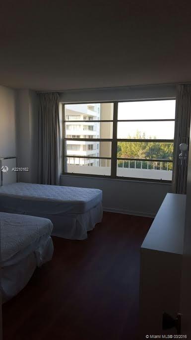 COMMODORE CLUB SOUTH COND - Residential Lease