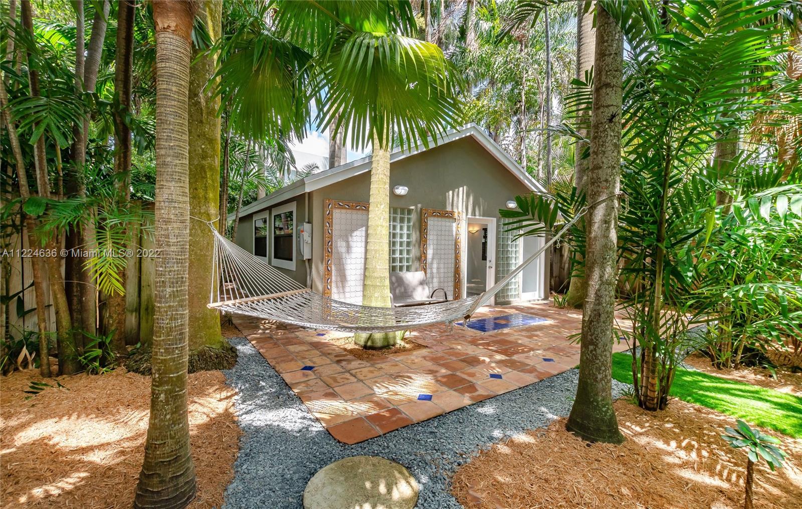 HIGHWAY PARK - Residential Lease