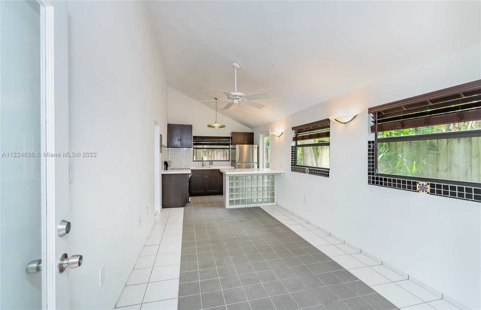 HIGHWAY PARK - Residential Lease