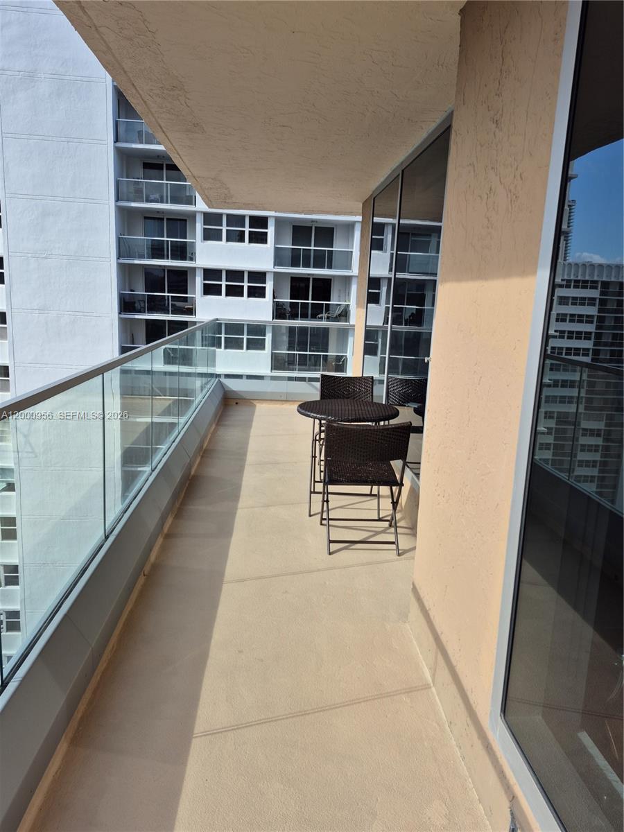 MALAGA TOWERS CONDO - Residential