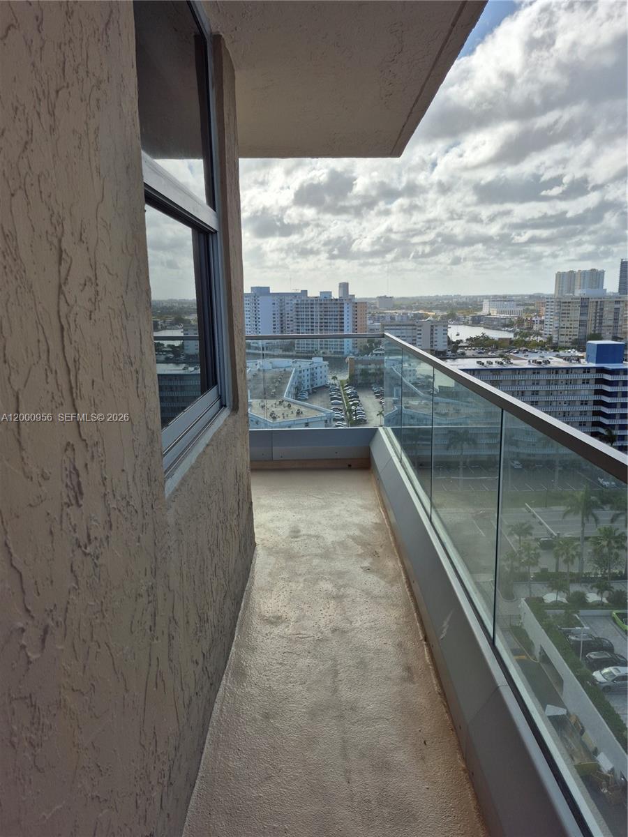 MALAGA TOWERS CONDO - Residential