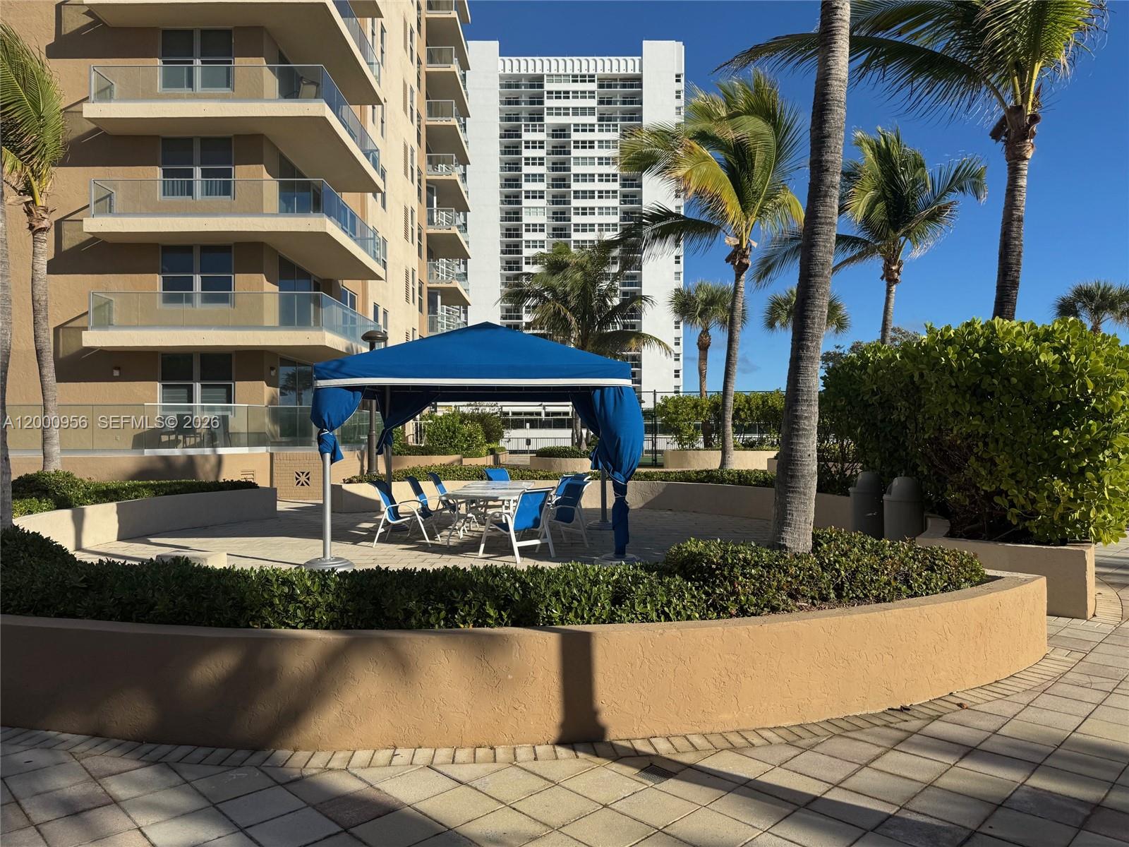 MALAGA TOWERS CONDO - Residential