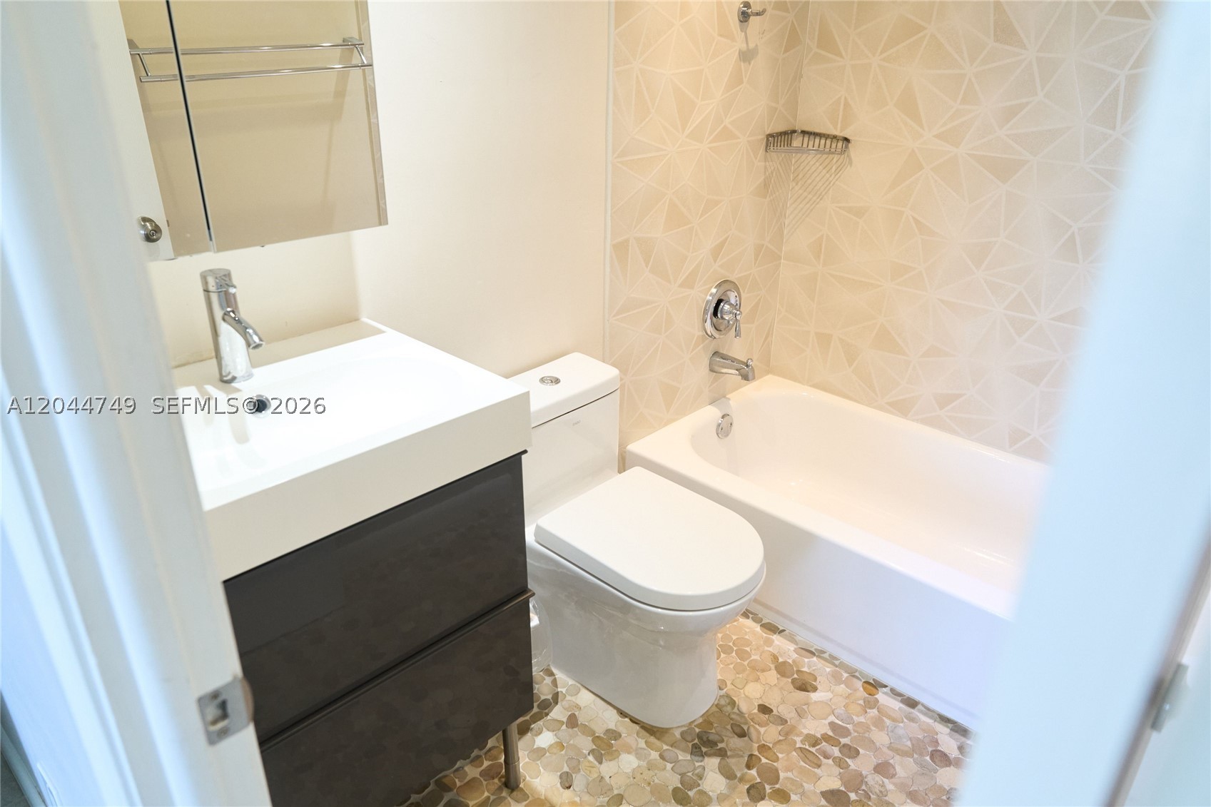 EAST SHORE CONDO - Residential