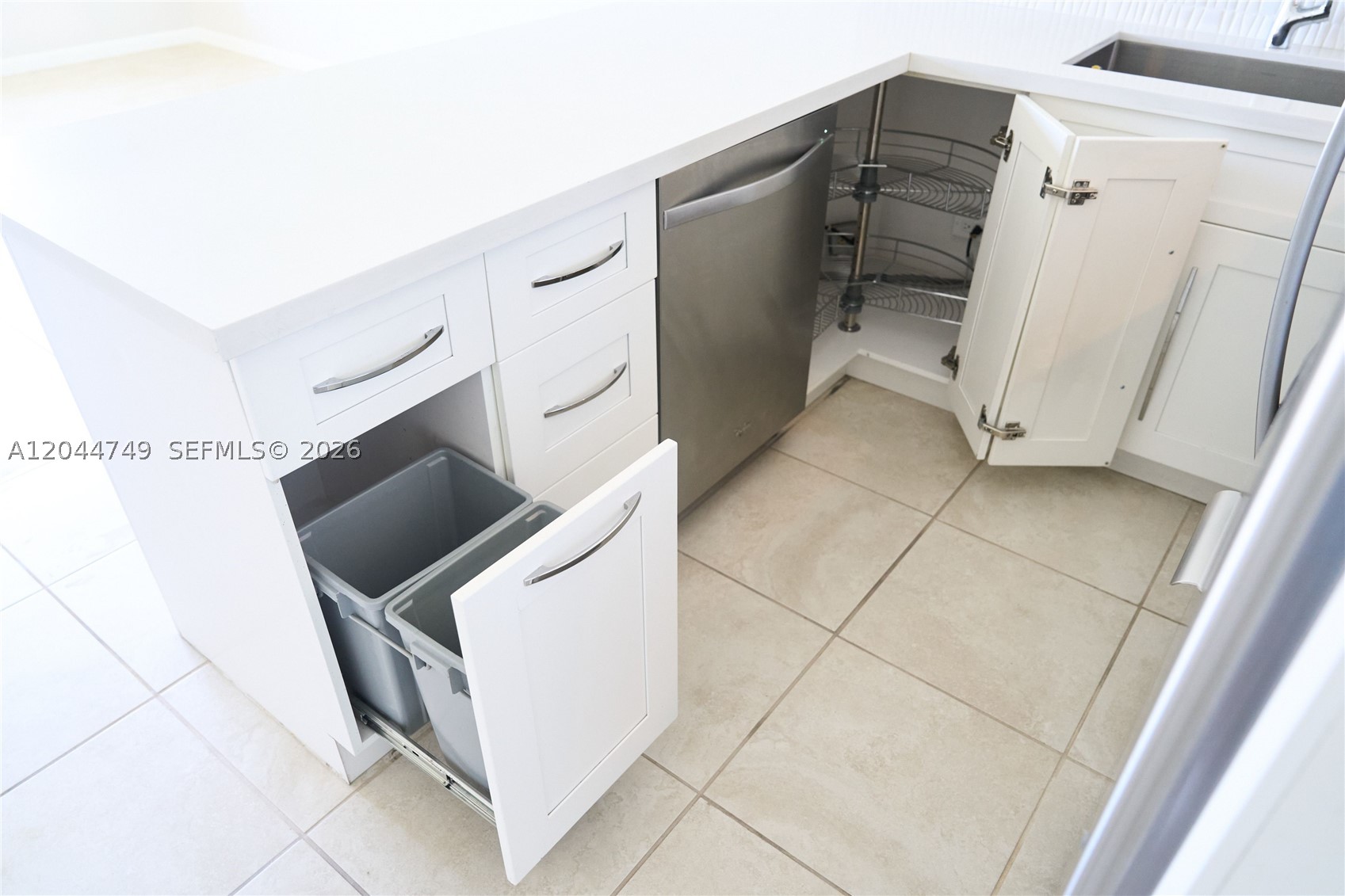 EAST SHORE CONDO - Residential