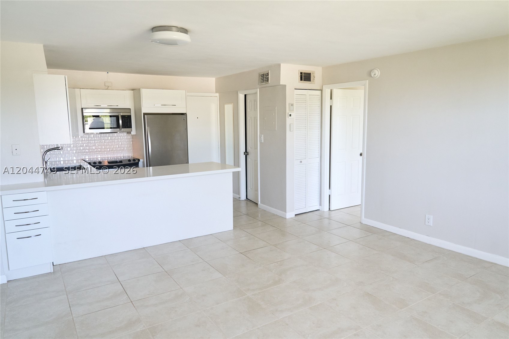 EAST SHORE CONDO - Residential