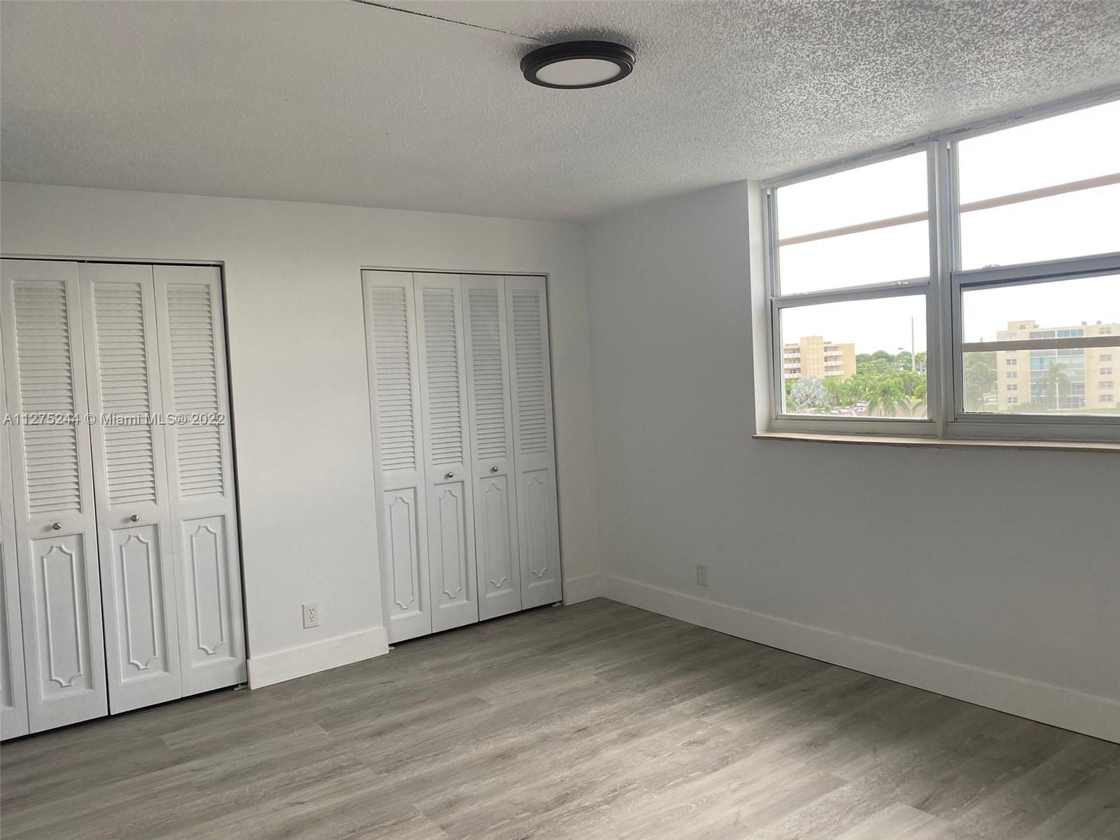MEADOWBROOK LAKES VIEW C - Residential Lease