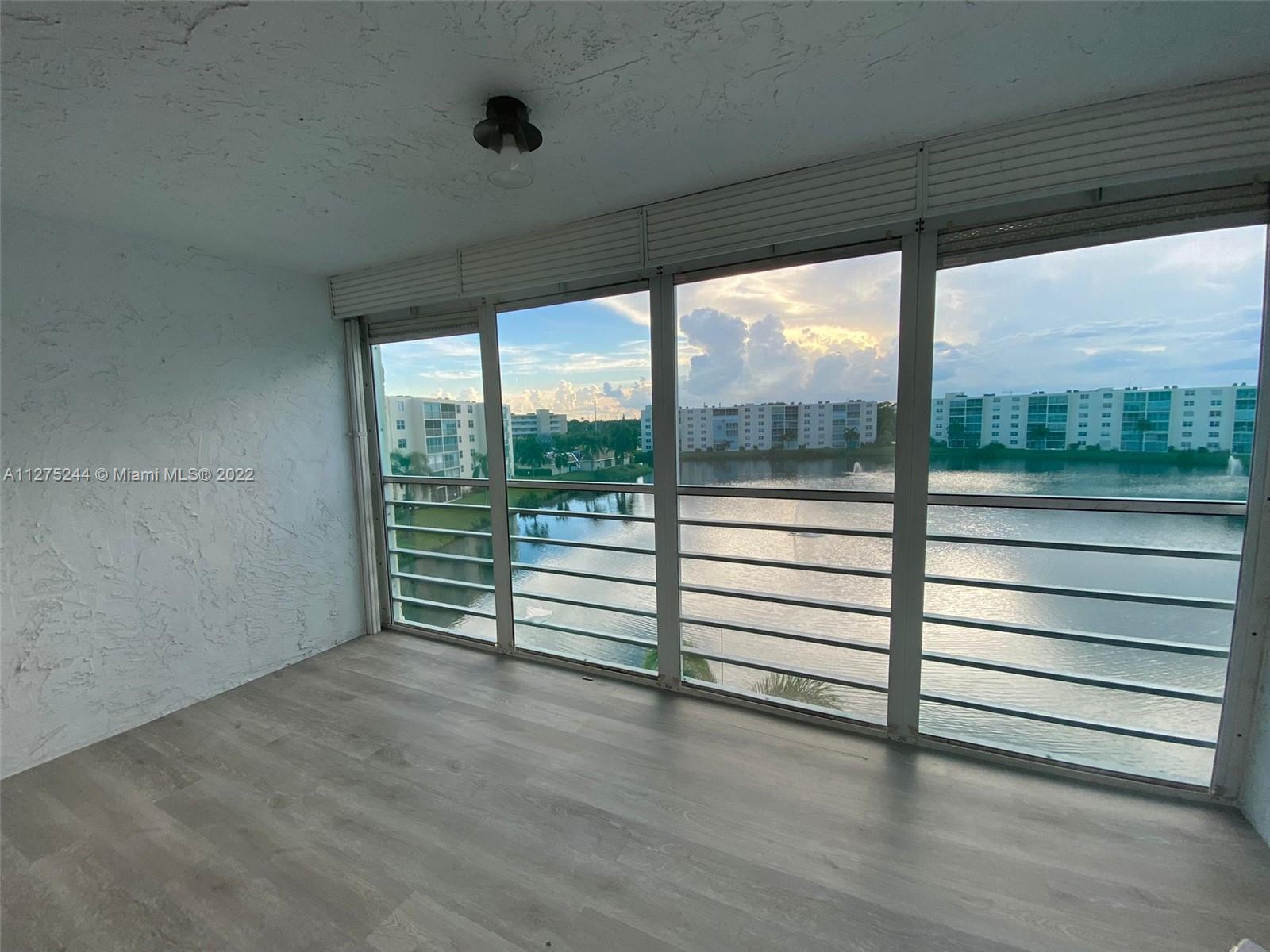 MEADOWBROOK LAKES VIEW C - Residential Lease