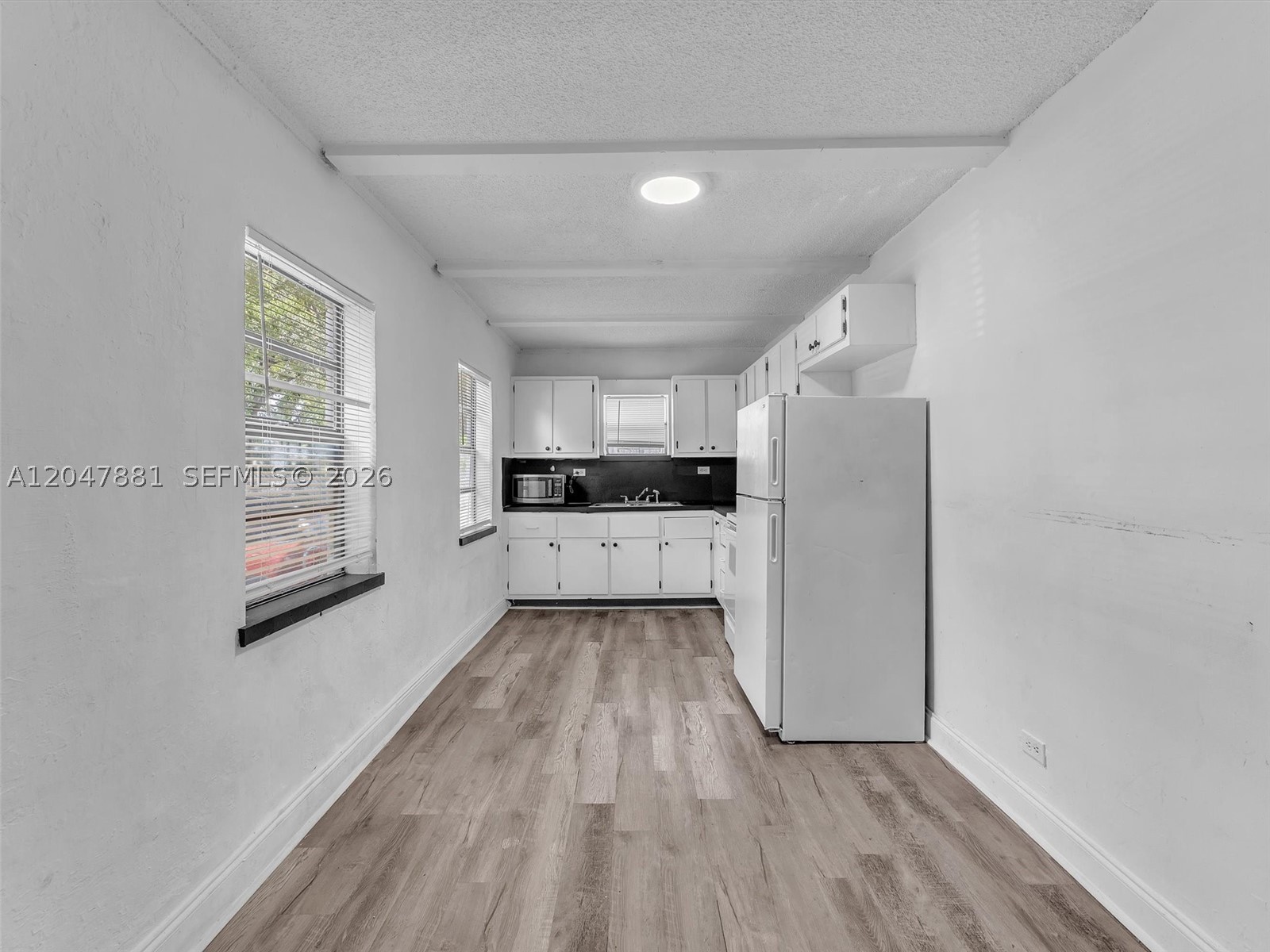 HOLLYWOOD SOUTH SIDE ADD - Residential Income