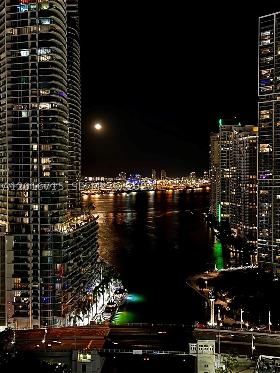 BRICKELL ON THE RIVER N - Residential