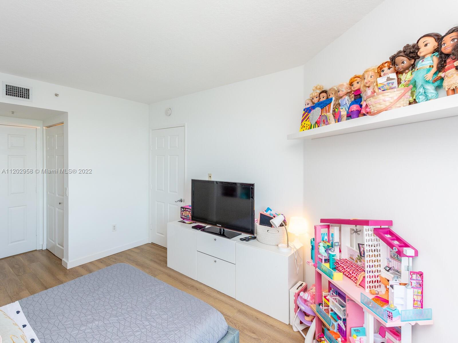 100 HIDDEN BAY CONDO - Residential