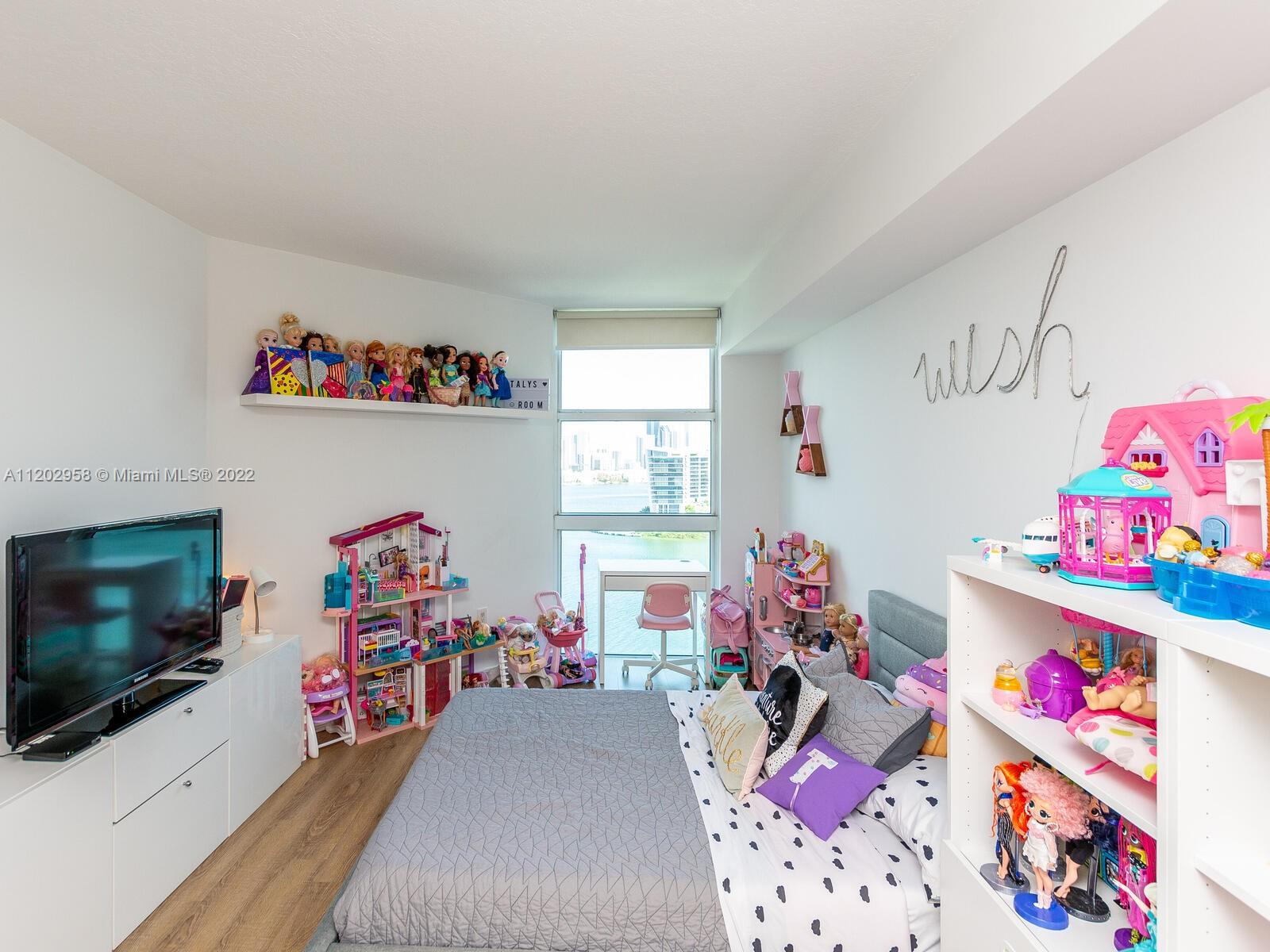 100 HIDDEN BAY CONDO - Residential