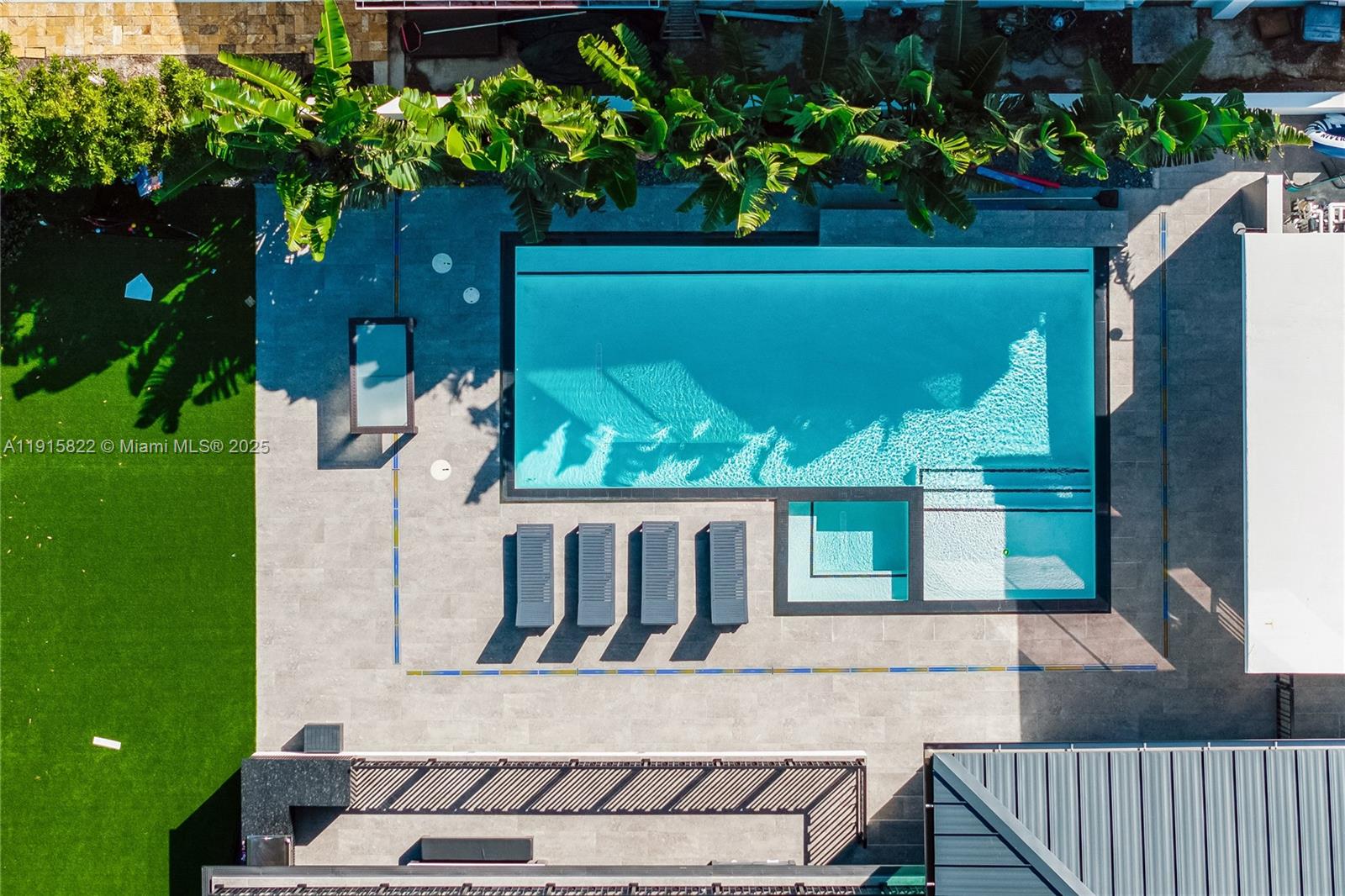 ALTOS DEL MAR NO 4 - Residential