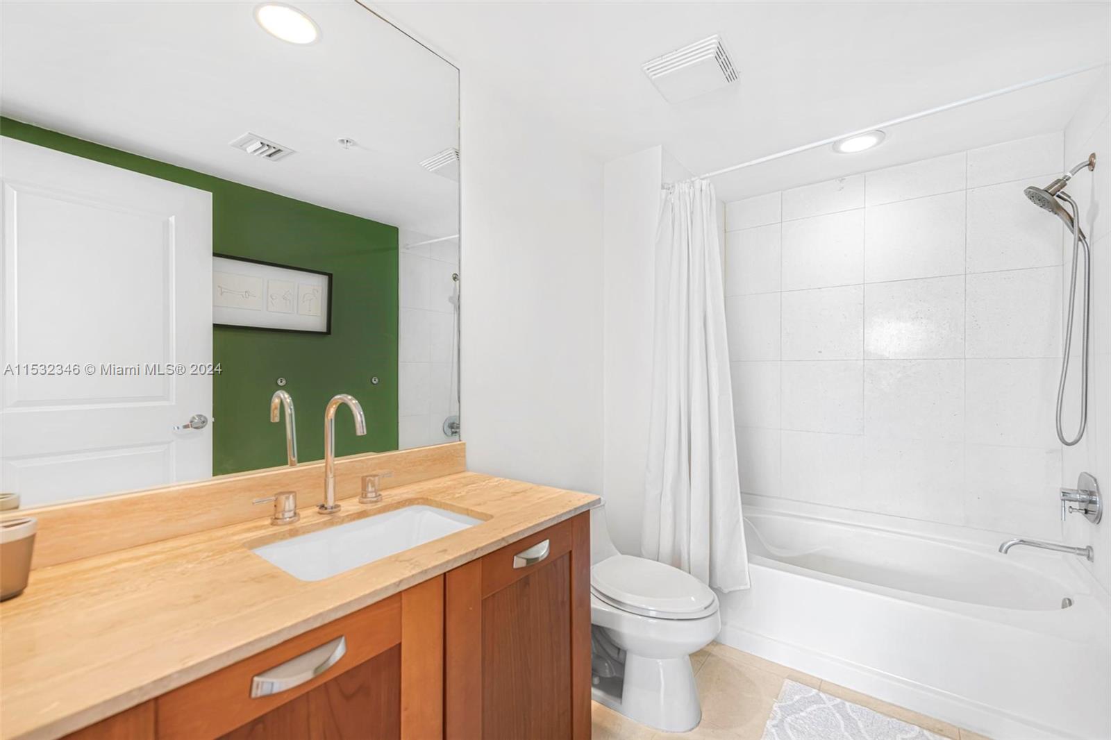 SOLARIS AT BRICKELL BAY C - Residential Lease