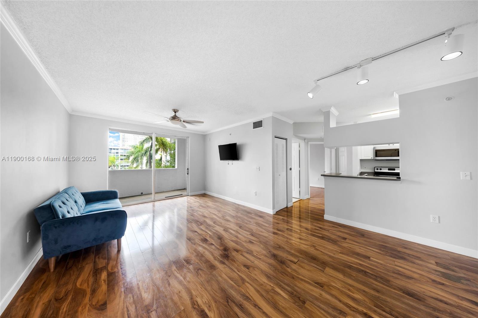 PORTO BELLAGIO CONDO - Residential