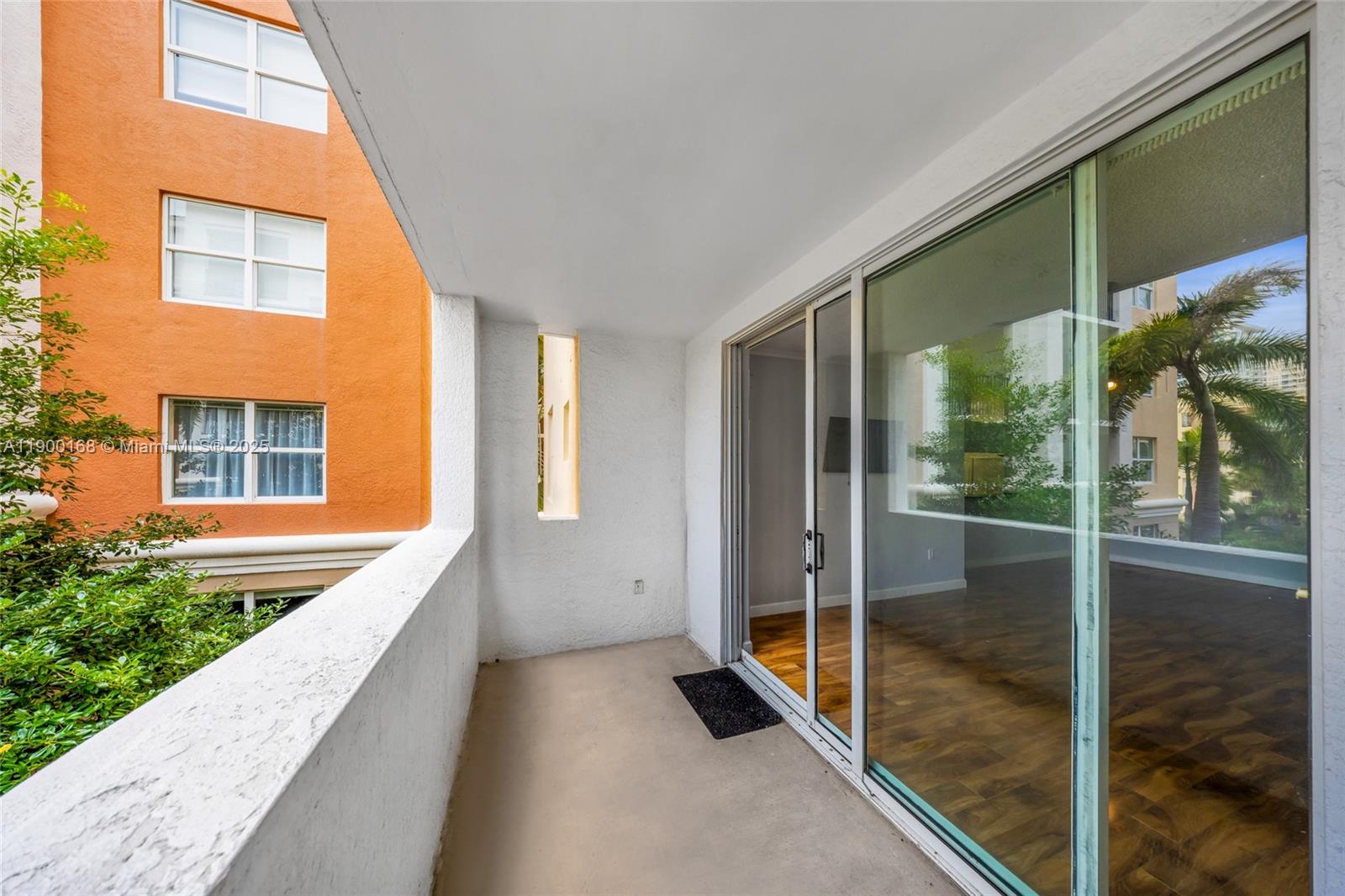 PORTO BELLAGIO CONDO - Residential
