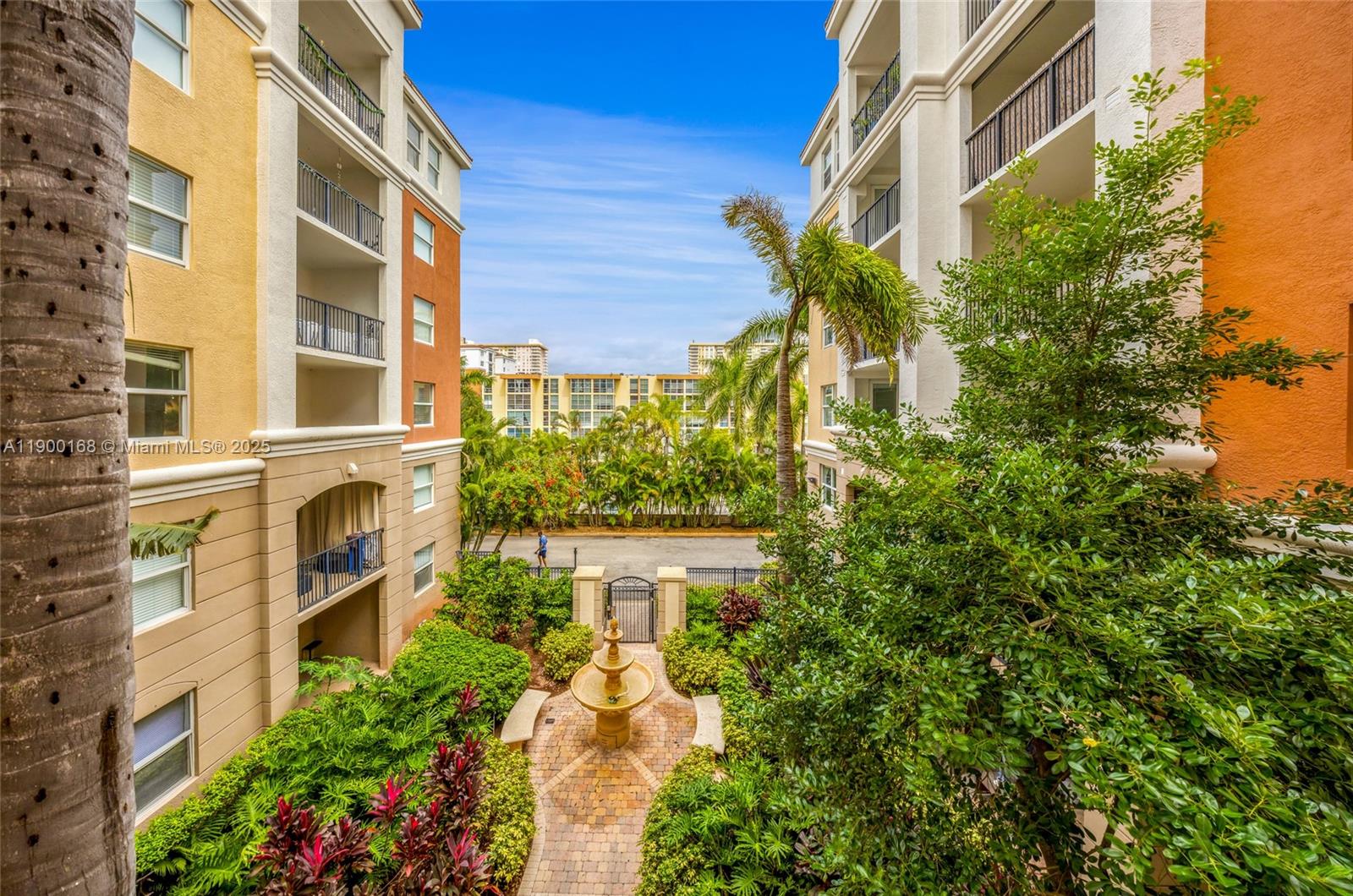 PORTO BELLAGIO CONDO - Residential
